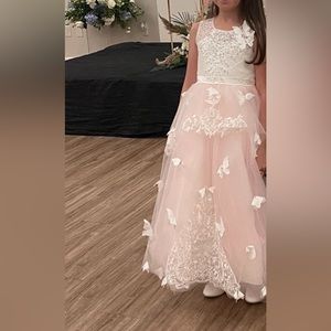 Beautifu dress pink color size 6-7 years